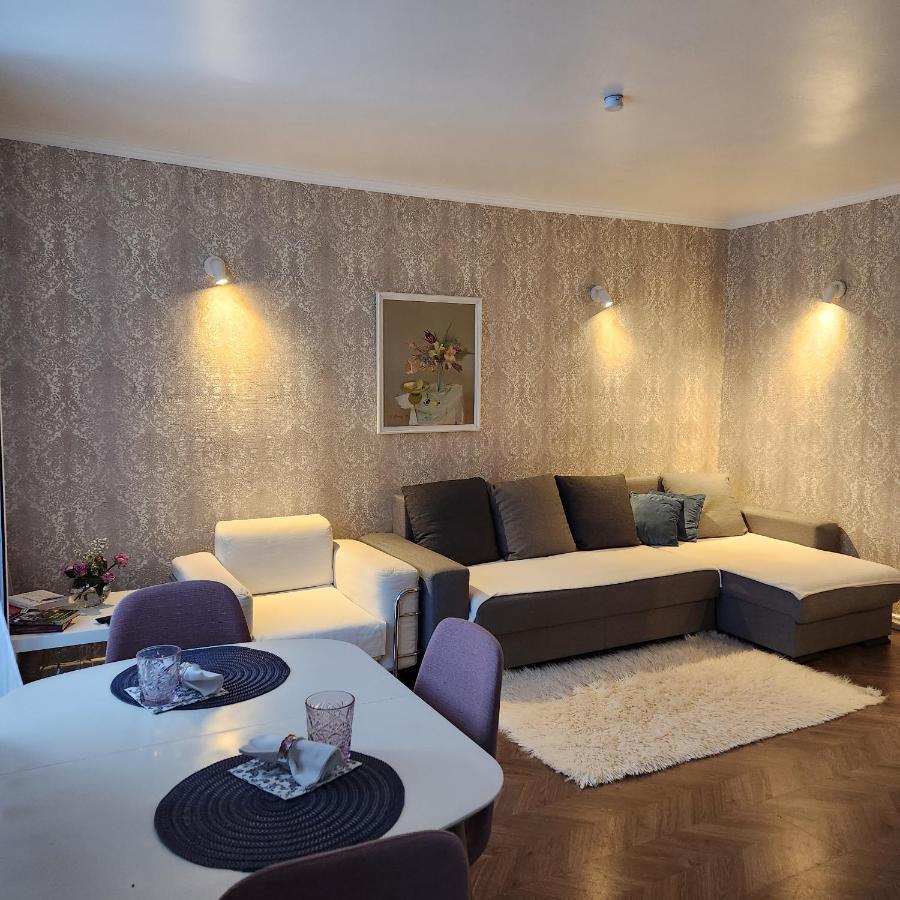 Charme Apartment イェルガヴァ エクステリア 写真
