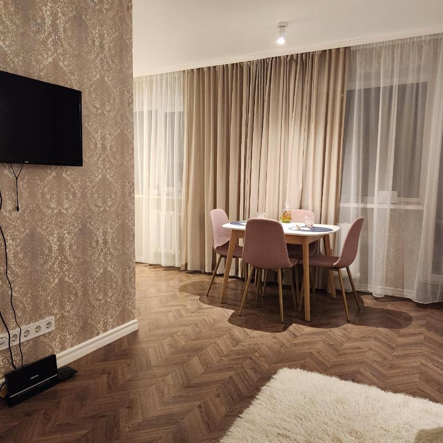 Charme Apartment イェルガヴァ エクステリア 写真