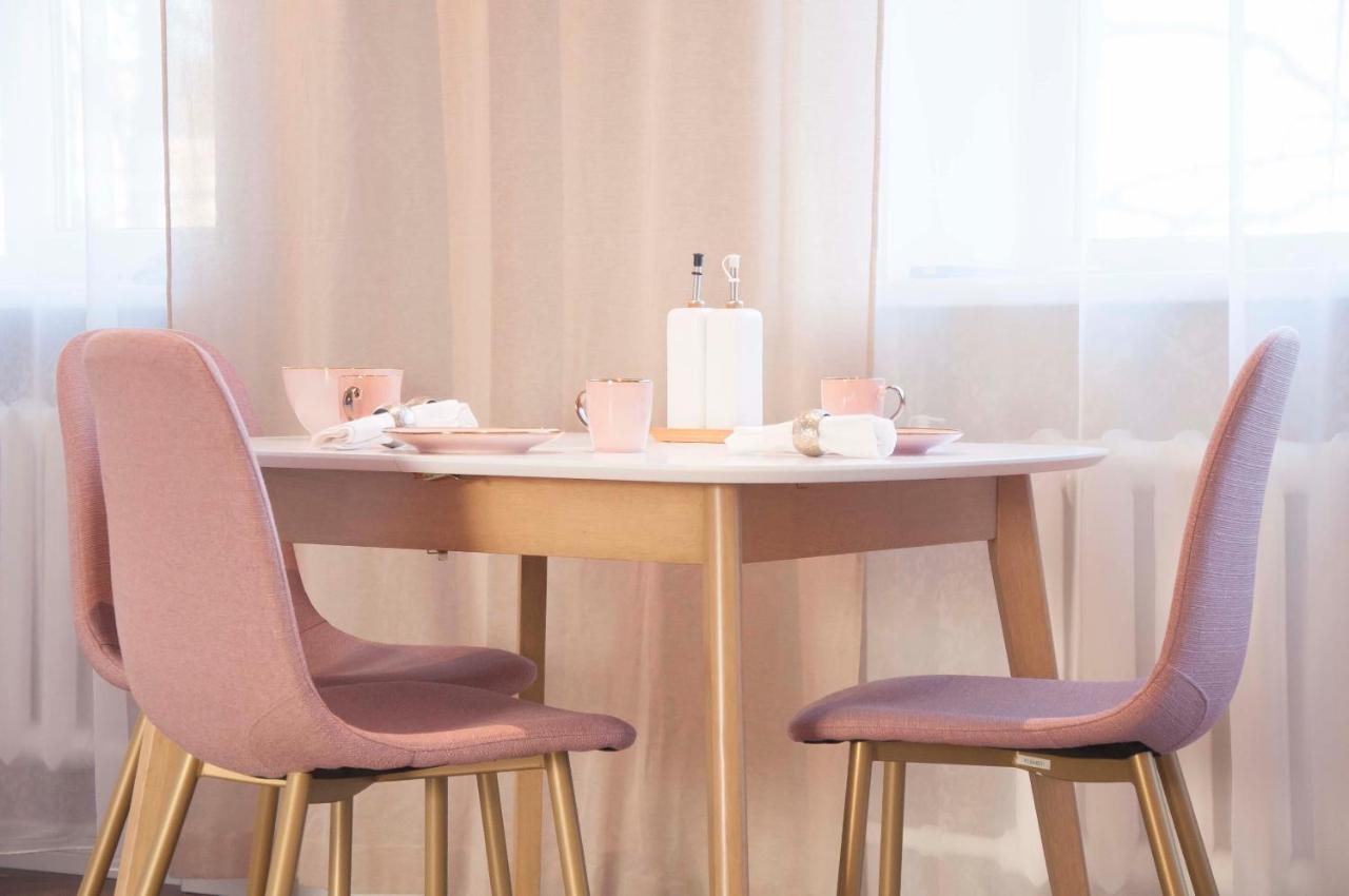 Charme Apartment イェルガヴァ エクステリア 写真